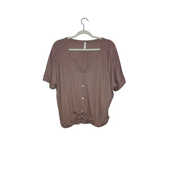 Mia & Tess light pink waffle knit tie front top size medium - Picture 1 of 6